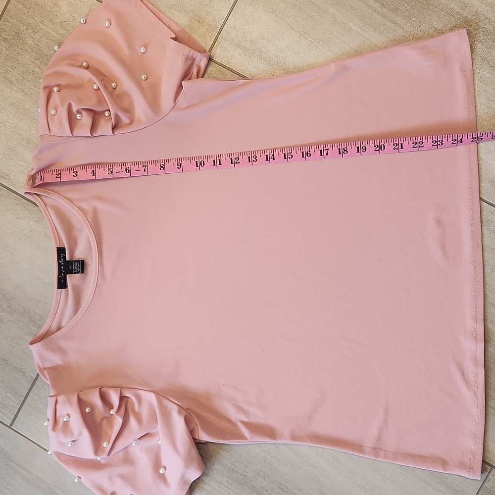 Pink Pearl Embellished Women's Top, Short Sleeved Sz XL, Round Neck Tshirt Style - Picture 6 of 8